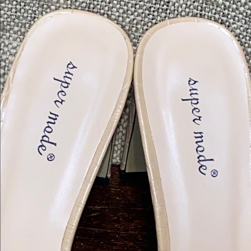 Super Node Cute Nude Leather Pattern Slip In Shoe - image 3